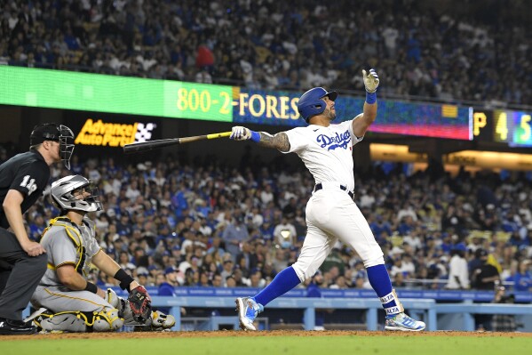JD Martinez and David Peralta homer back-to-back, helping Los Angeles  Dodgers rally to beat Pittsburgh Pirates