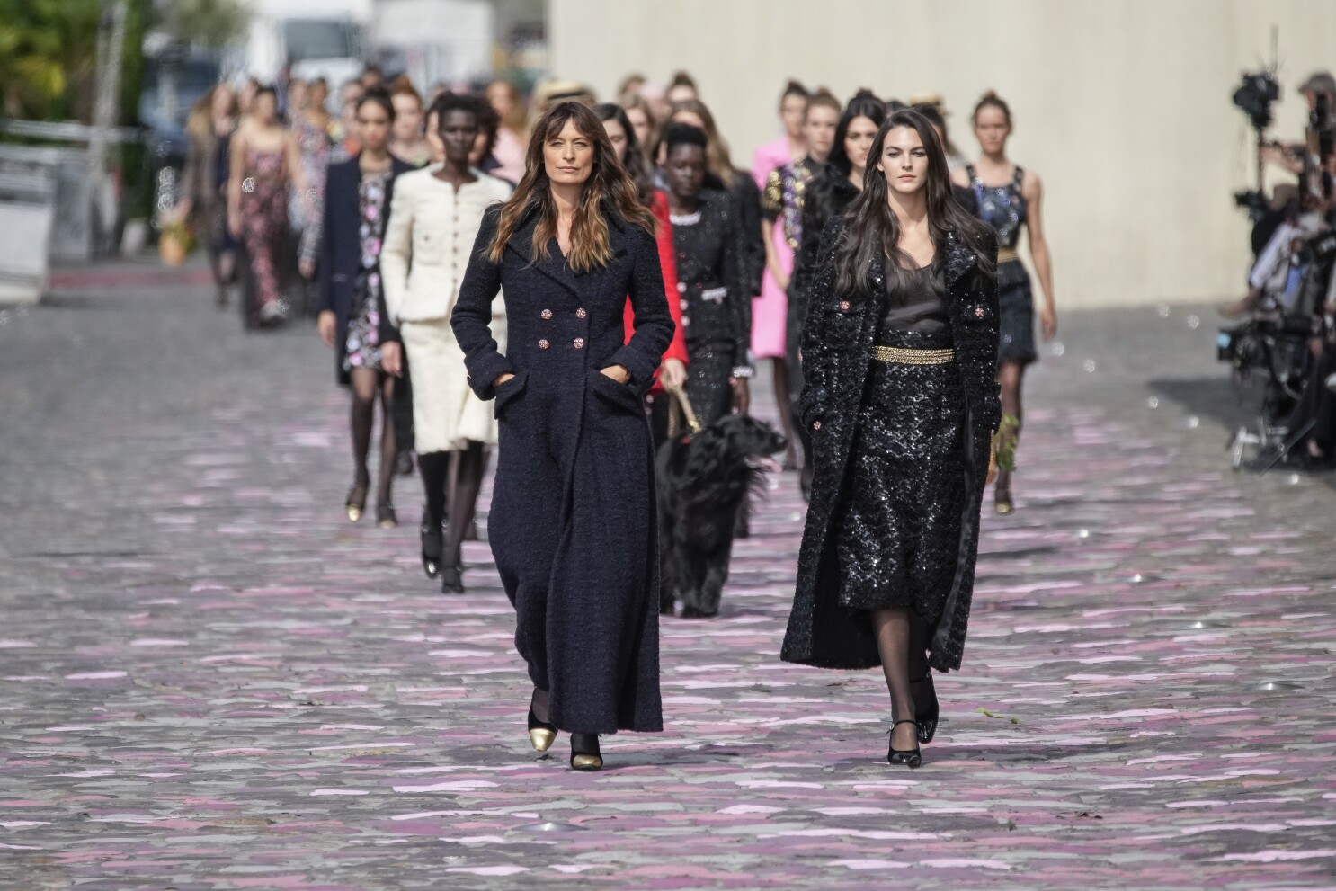 Fendi Fuses Jewels and Couture, as Chloe Confirms Hearst is Leaving