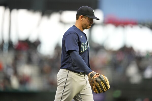 Just How Good Is the Seattle Mariners' 2023 Rotation? w/ Alex Fast of  Pitcher List