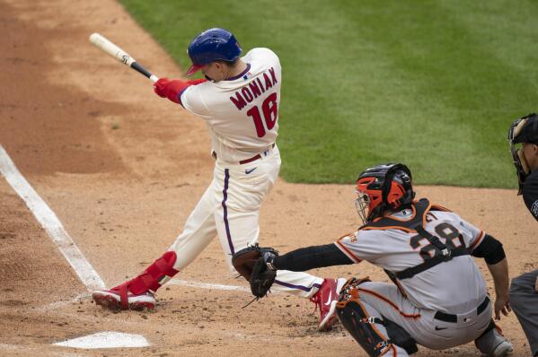 Knapp's 9th-inning single leads Phillies past Giants 6-5