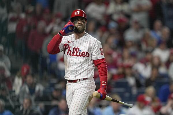 Phillies' Bryce Harper Injures Right Elbow on Throw Home