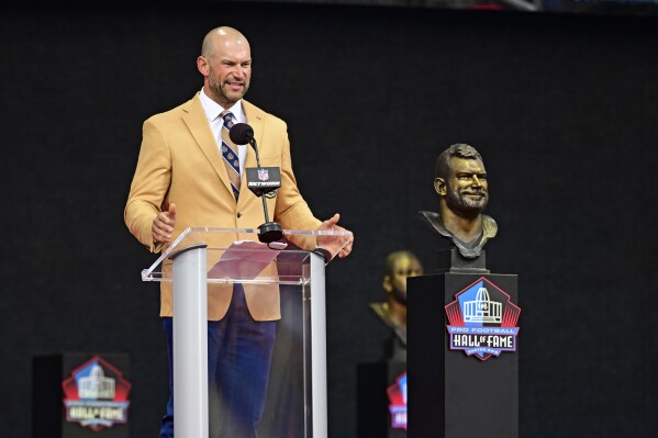 Browns reliable tackle Joe Thomas finally gets biggest victory,  enshrinement into Hall of Fame