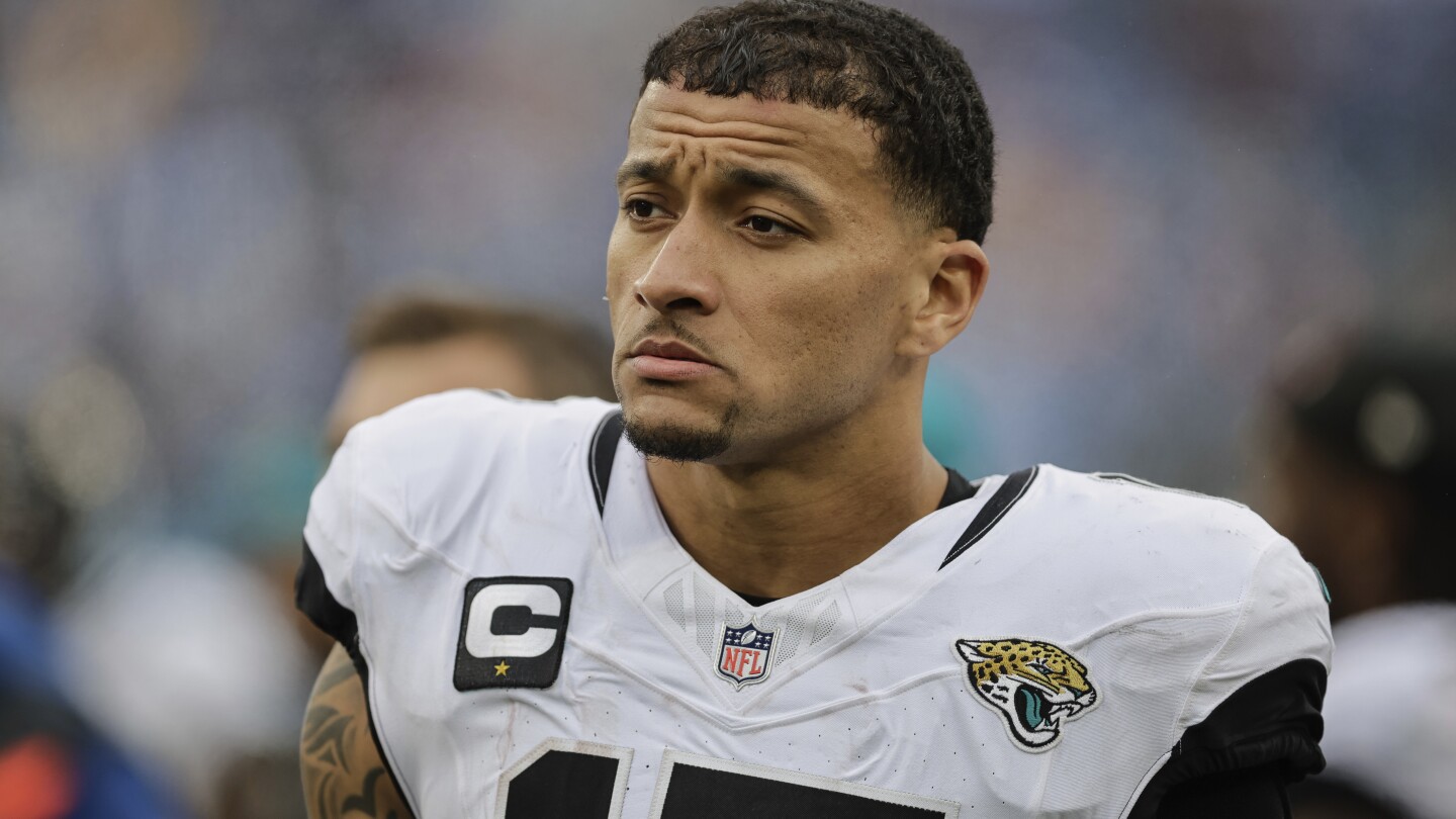 Jaguars Release Devin Duvernay, Evan Engram in Roster Overhaul