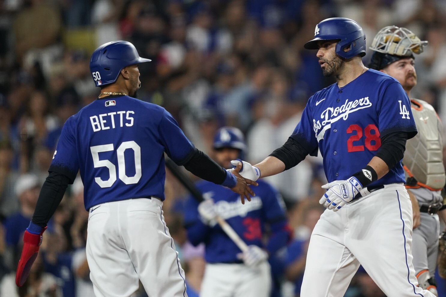 Martinez hits 2 home runs as NL West champion Dodgers roll past