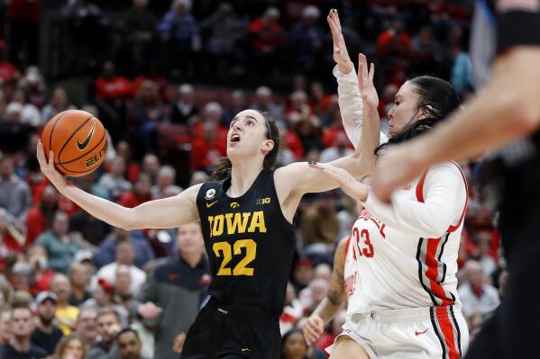 Caitlin Clark leads No.2 Iowa to stunning victory over defending