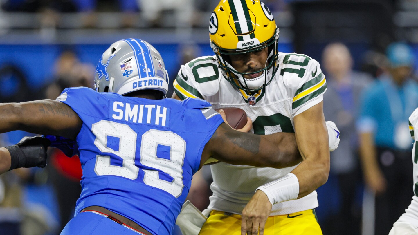 Packers Lose to Lions, Division Title Unlikely