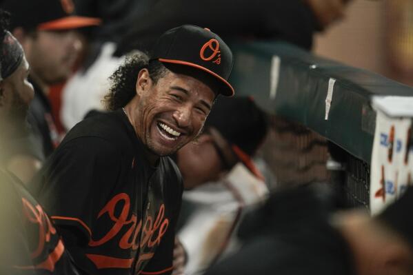 Orioles hit two homers off Ray, beat Blue Jays 6-3