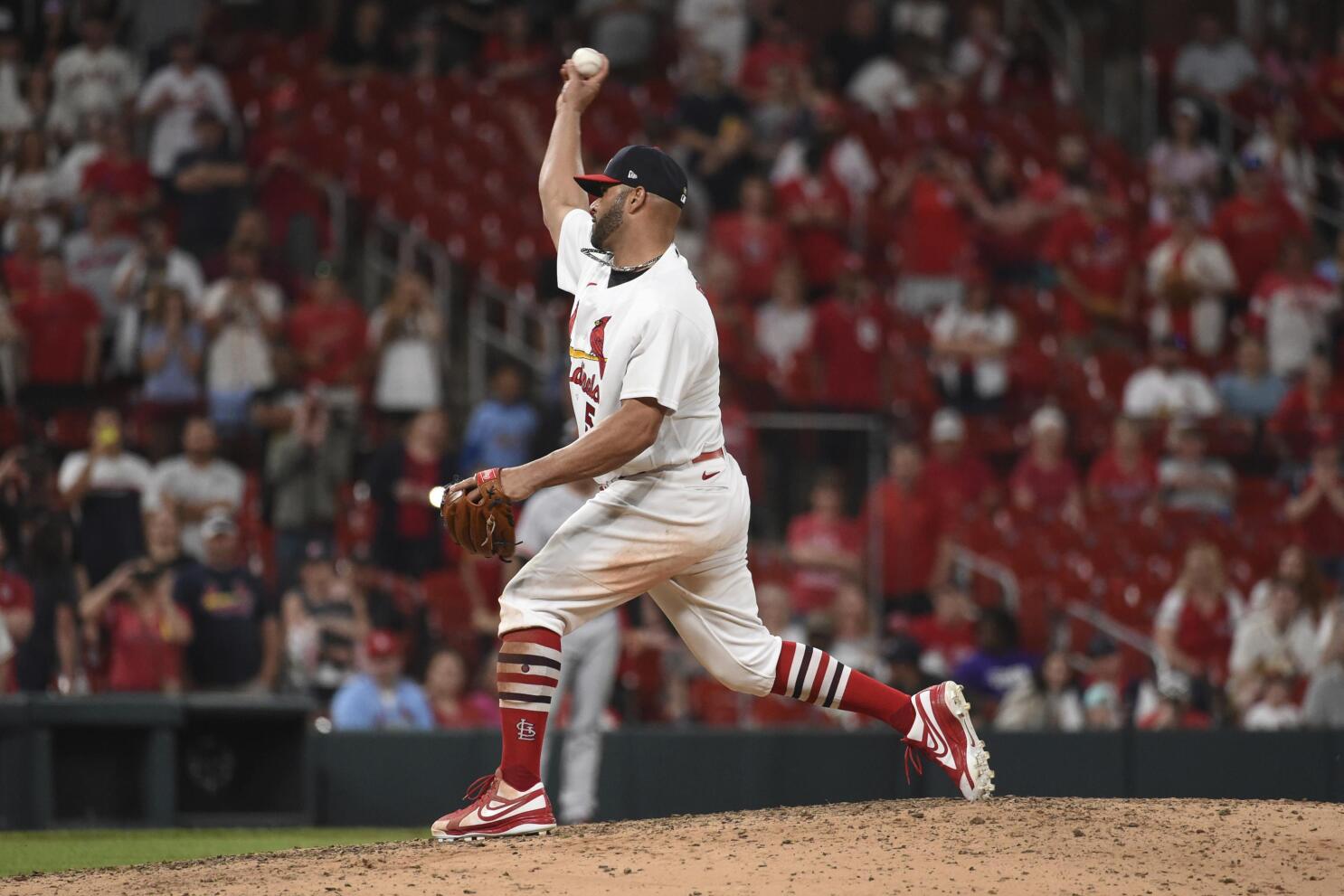 Albert Pujols makes pitching cameo for Cardinals