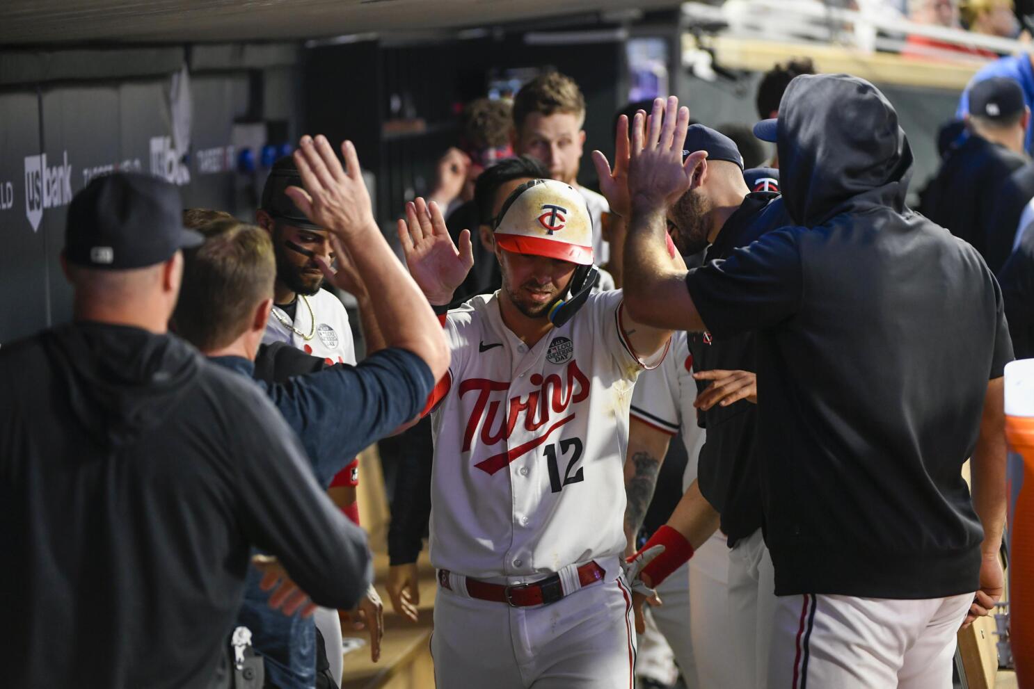 Twins' Carlos Correa, Byron Buxton give injury updates after exiting win  over Guardians