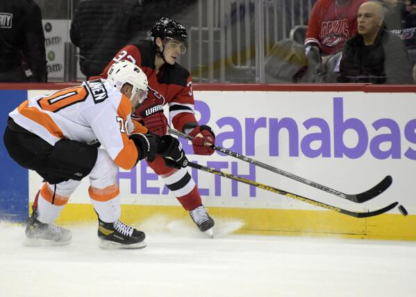 Johnsson, Bratt goals put Devils over Flyers, 5-2