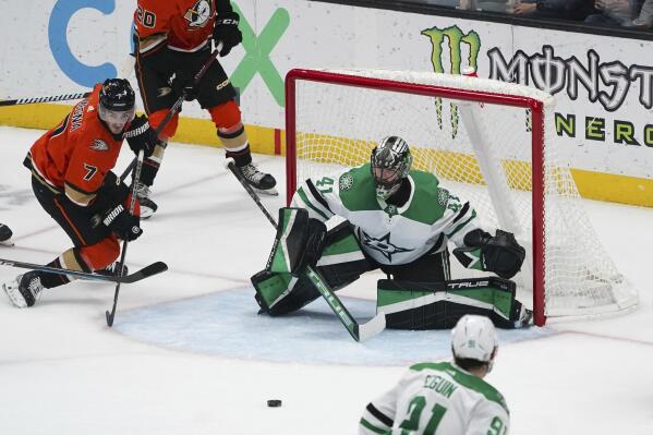 Dallas Stars goalie Scott Wedgewood joins the show to discuss