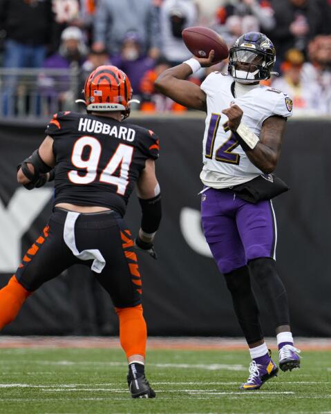 Ravens plan to play Tyler Huntley, Anthony Brown at QB in playoff