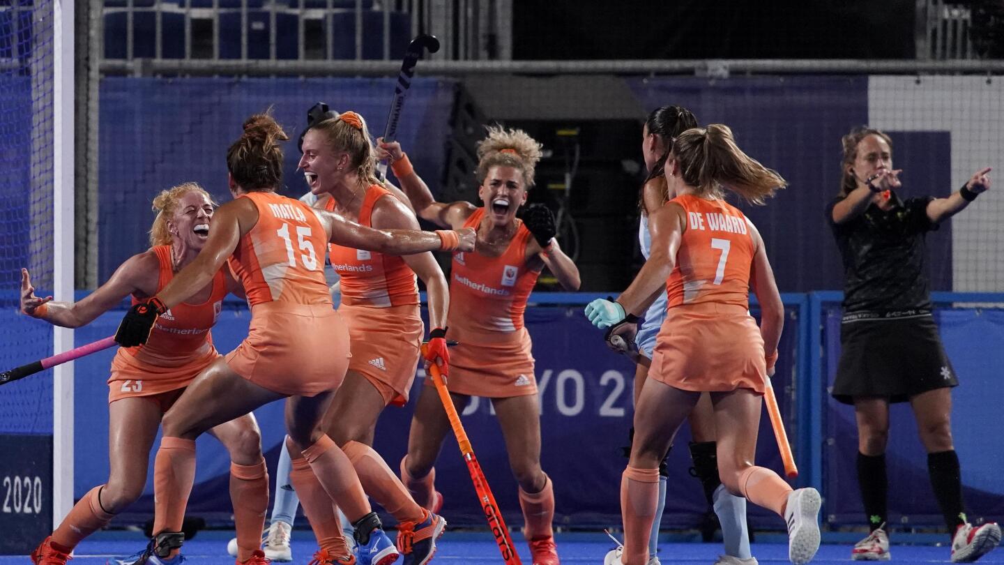 Olympics-Hockey: Netherlands women join India, Argentina in semis