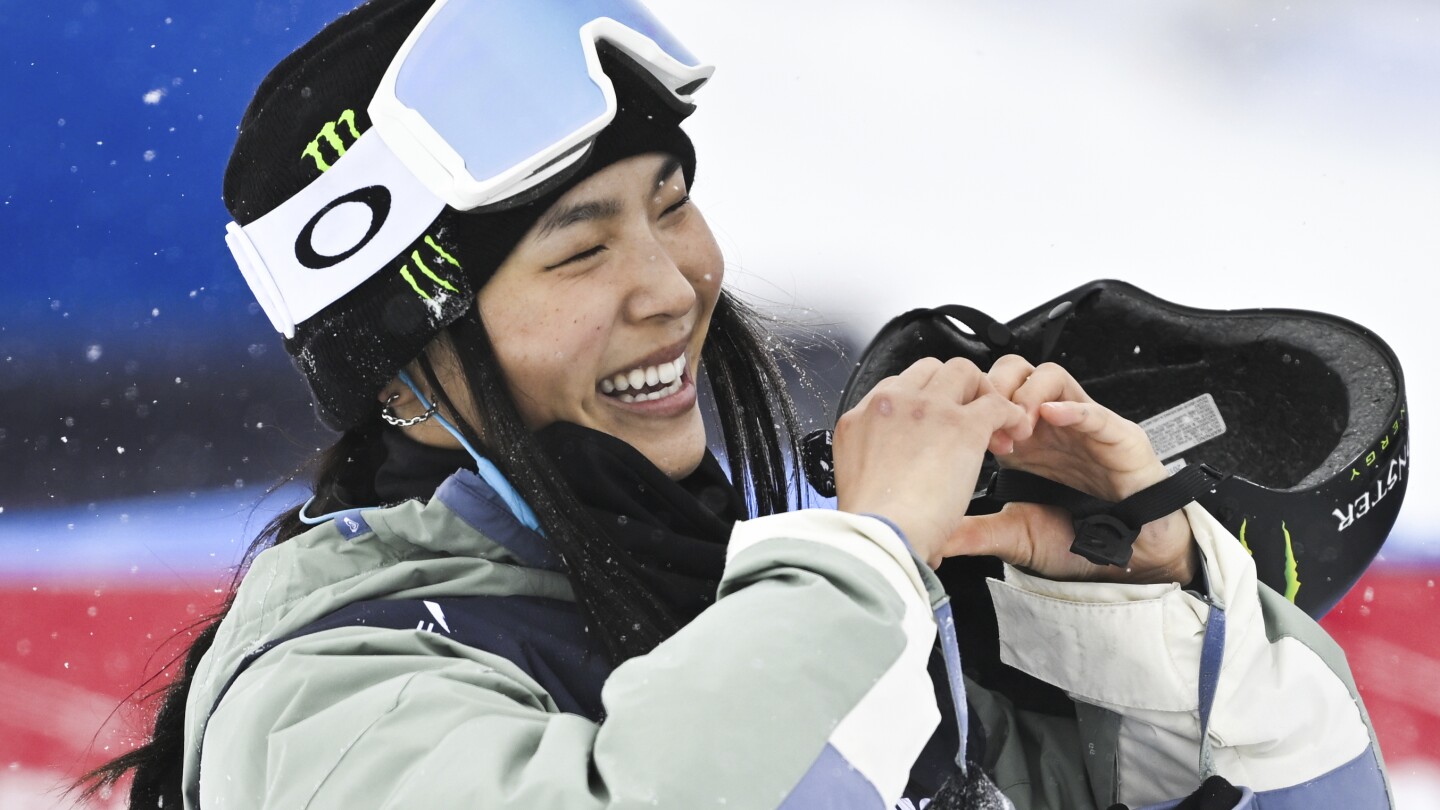 Chloe Kim Claims Historic Third World Title at Snowboard Championships