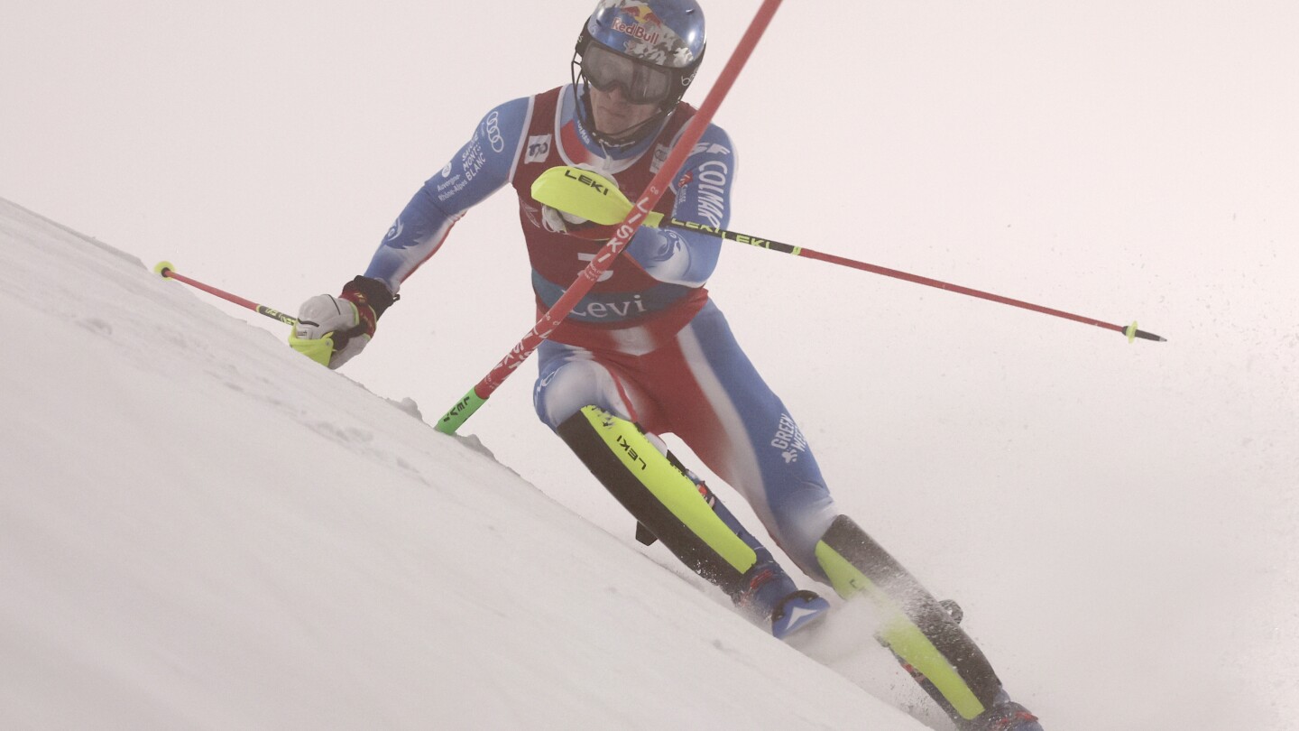 Clement Noel Wins Opening World Cup Slalom
