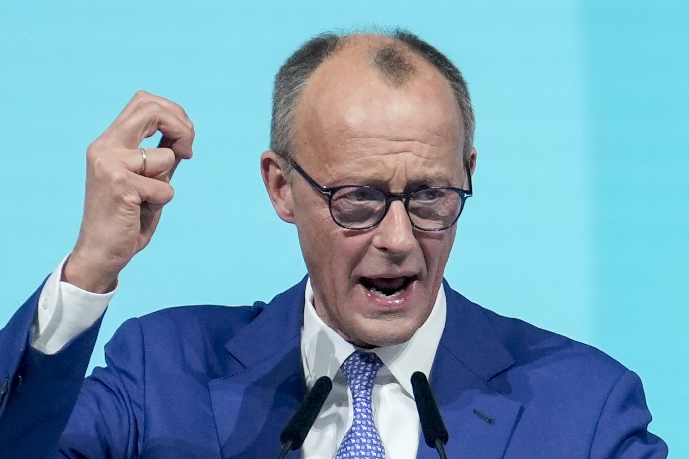 Front-runner in German election says his party will 'never' work with the far right