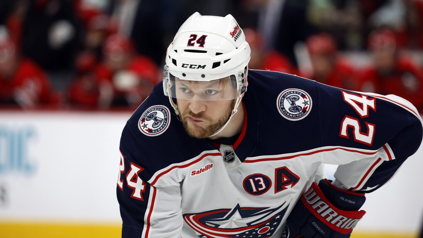 Fantilli Leads Blue Jackets to 7-3 Win with Hat Trick