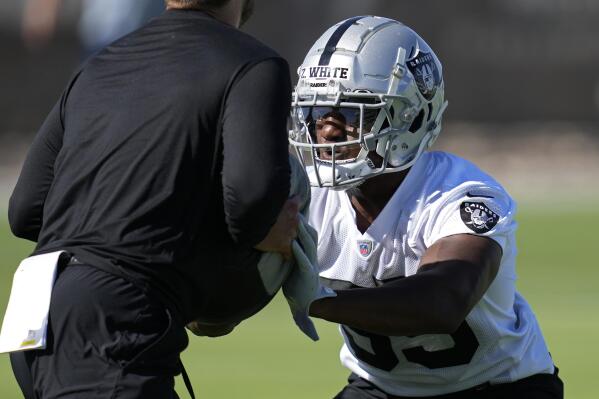 Raiders News: Running back picture gets clearer after 1st roster