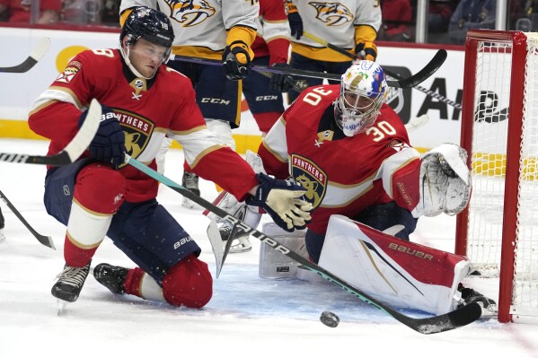 Goalie Spencer Knight starts for Florida Panthers in loss to LA Kings