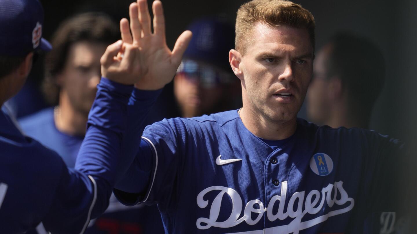 Justin Turner injury: Left hamstring strain ends Dodgers 3B postseason -  True Blue LA