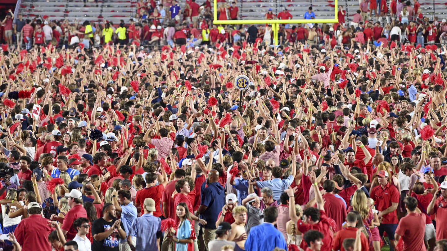 SEC West rivals Ole Miss, Arkansas meet with the promise of more offensive fireworks