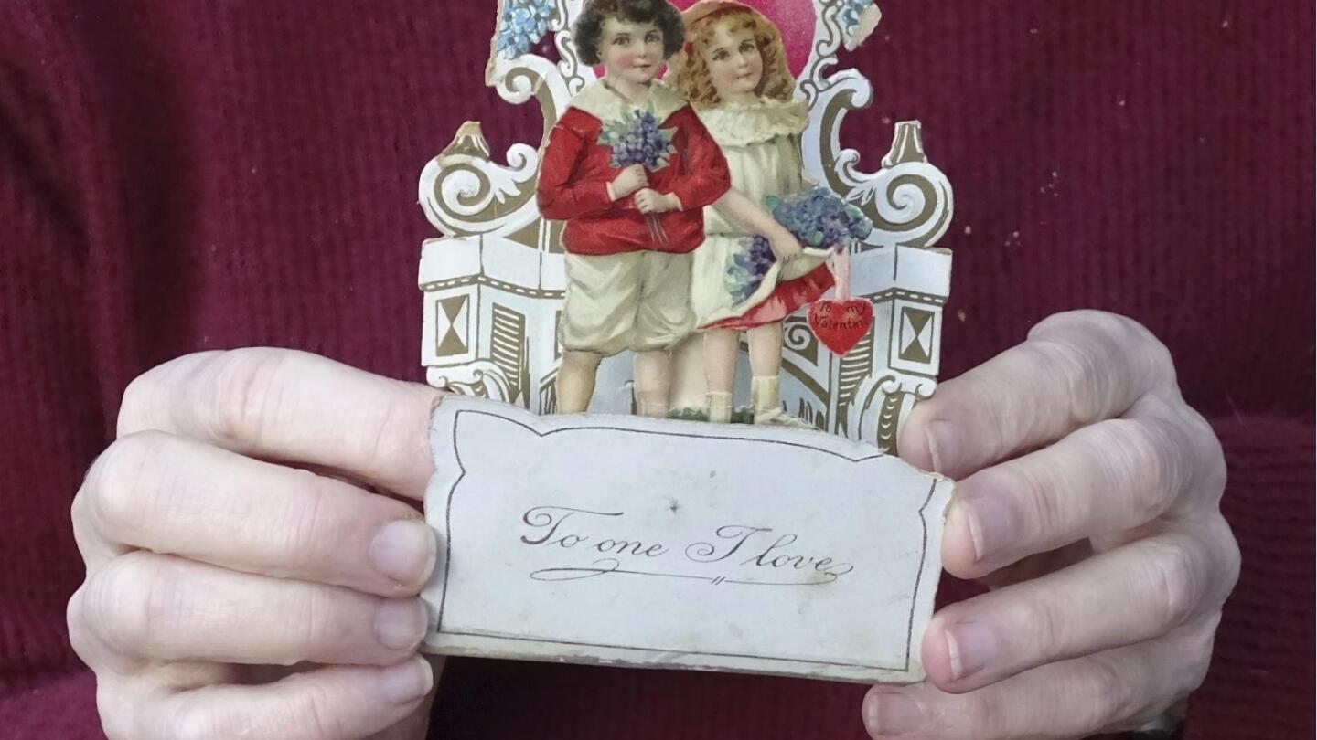 Искрено или закачливо, че картичката за Свети Валентин има история