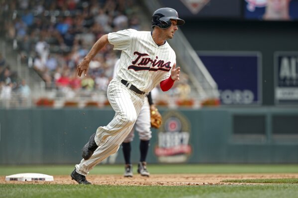 Twins beat Yankees 6-1