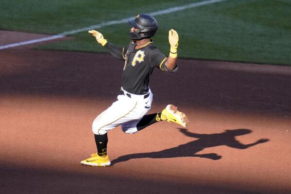 Tsutsugo, Newman homer in Pirates 5-4 win over Cardinals