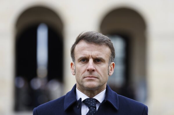 Macron says French-British blueprint doesn't foresee deploying a 'mass' of  soldiers in Ukraine | AP News