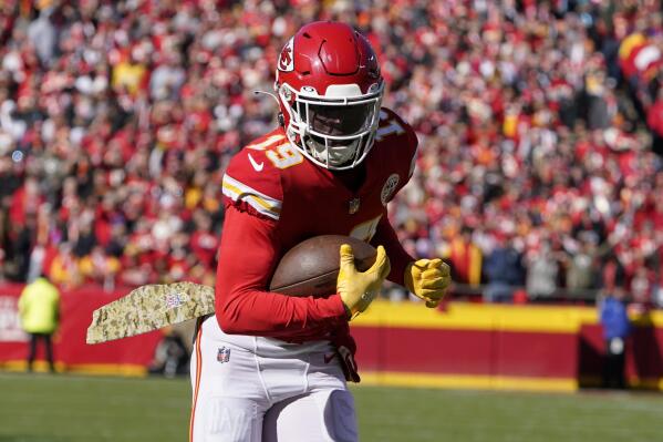 After hit on Chiefs WR JuJu Smith-Schuster, NFL officials must improve -  Arrowhead Pride