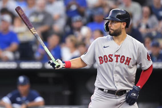 Hosmer's double in sixth sends Red Sox past Orioles, 4-3