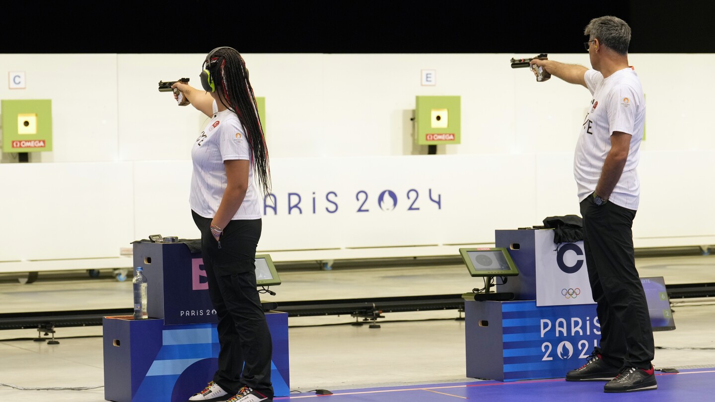 Qui est Yusuf Dikec, le tireur turc devenu viral aux Jeux olympiques de 2024 ?