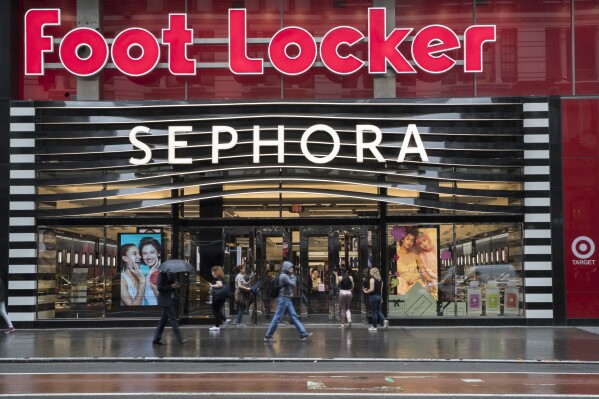 New York Foot Lockers Closing?