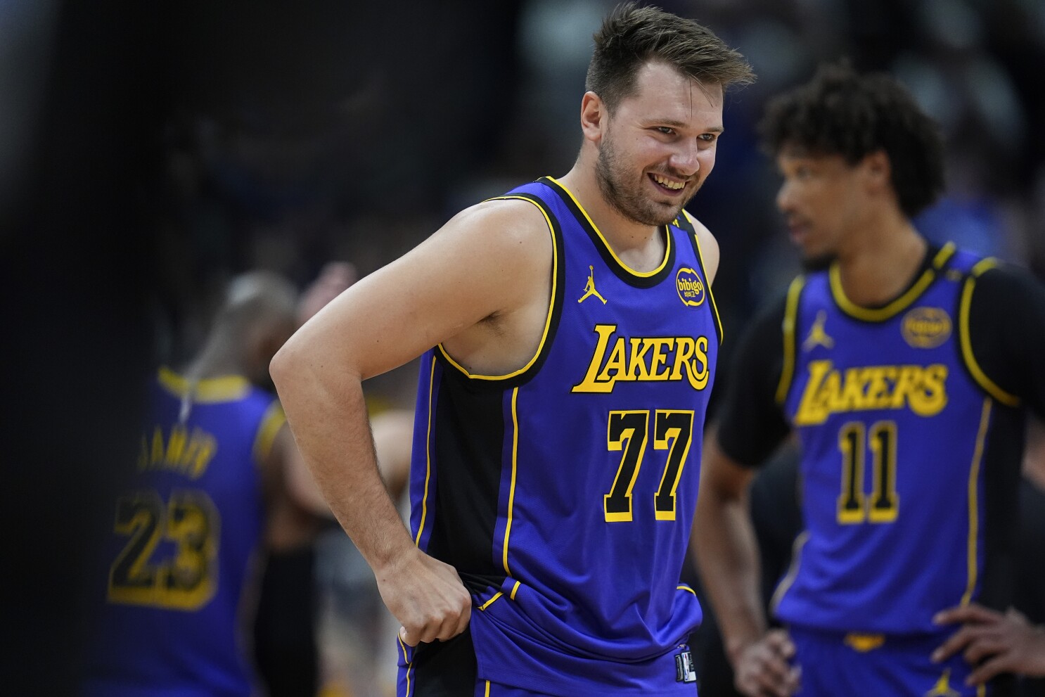 Lakers snap Nuggets' 9-game winning streak behind Luka Doncic's best game yet for LA