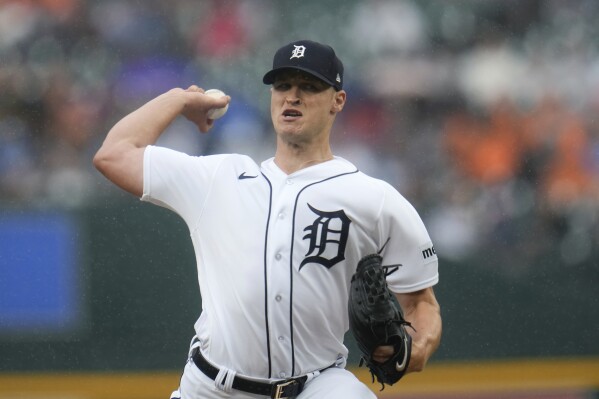 Tigers have a combined no-hitter against Blue Jays through 8