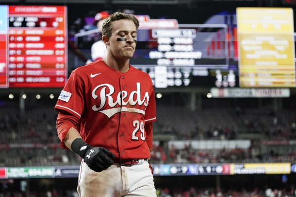 As deadline nears, it's time for Cincinnati Reds to pay the piper