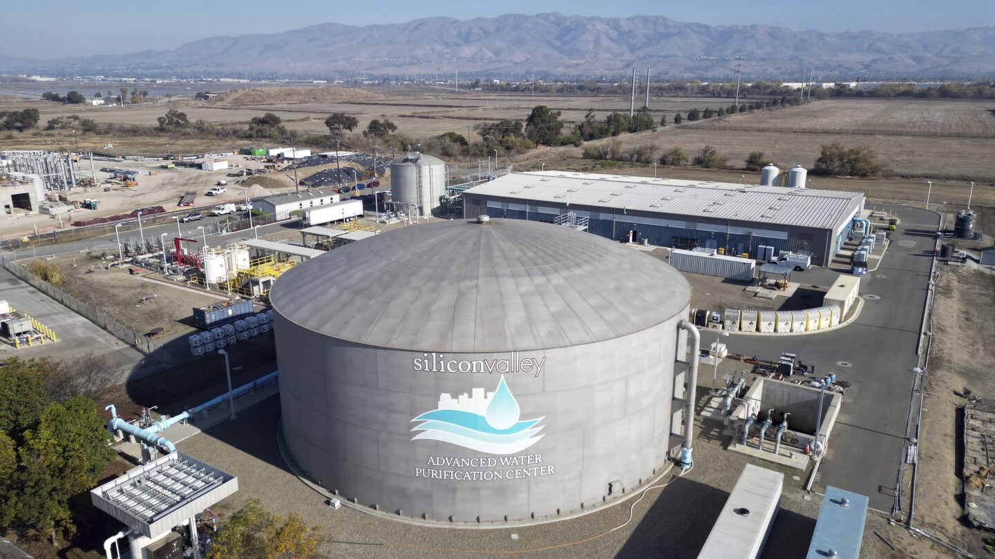 Калифорния ще стане вторият щат, който ще приеме ОК правилата за превръщане на отпадъчните води в питейна