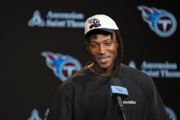 Vrabel, Henry part of what helped Titans land 3-time All-Pro DeAndre  Hopkins