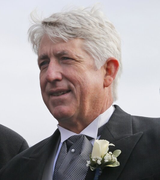 
              FILE-In this Saturday, Jan. 13, 2018 file photo, Virginia Attorney General Mark Herring takes the oath of office during inaugural ceremonies at the Capitol in Richmond, Va. Herring, admitted Wednesday, Feb. 6, 2019, to putting on blackface in the 1980s, when he was a college student. (AP Photo/Steve Helber)
            