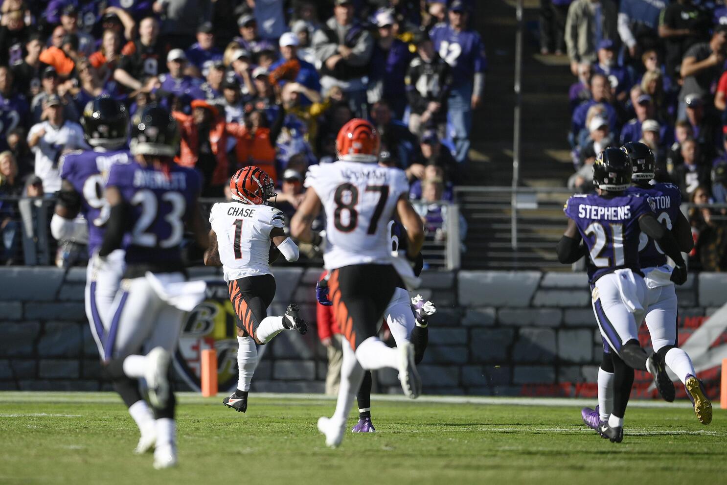 NY Jets at Baltimore Ravens: Lamar Jackson leads blowout win