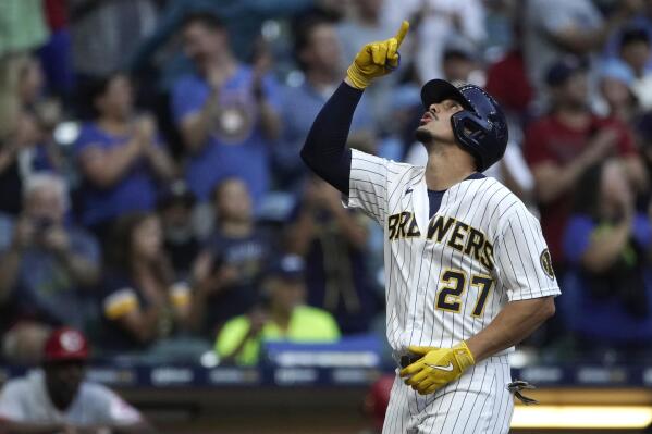 Adames, McCutchen, Houser lead Brewers to 5-1 win over Reds