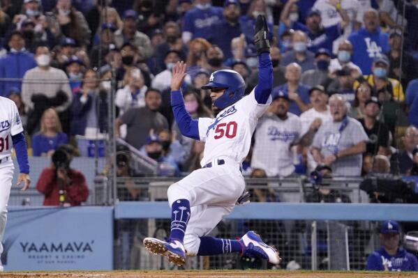 Cody Bellinger's game-tying homer, 09/29/2021