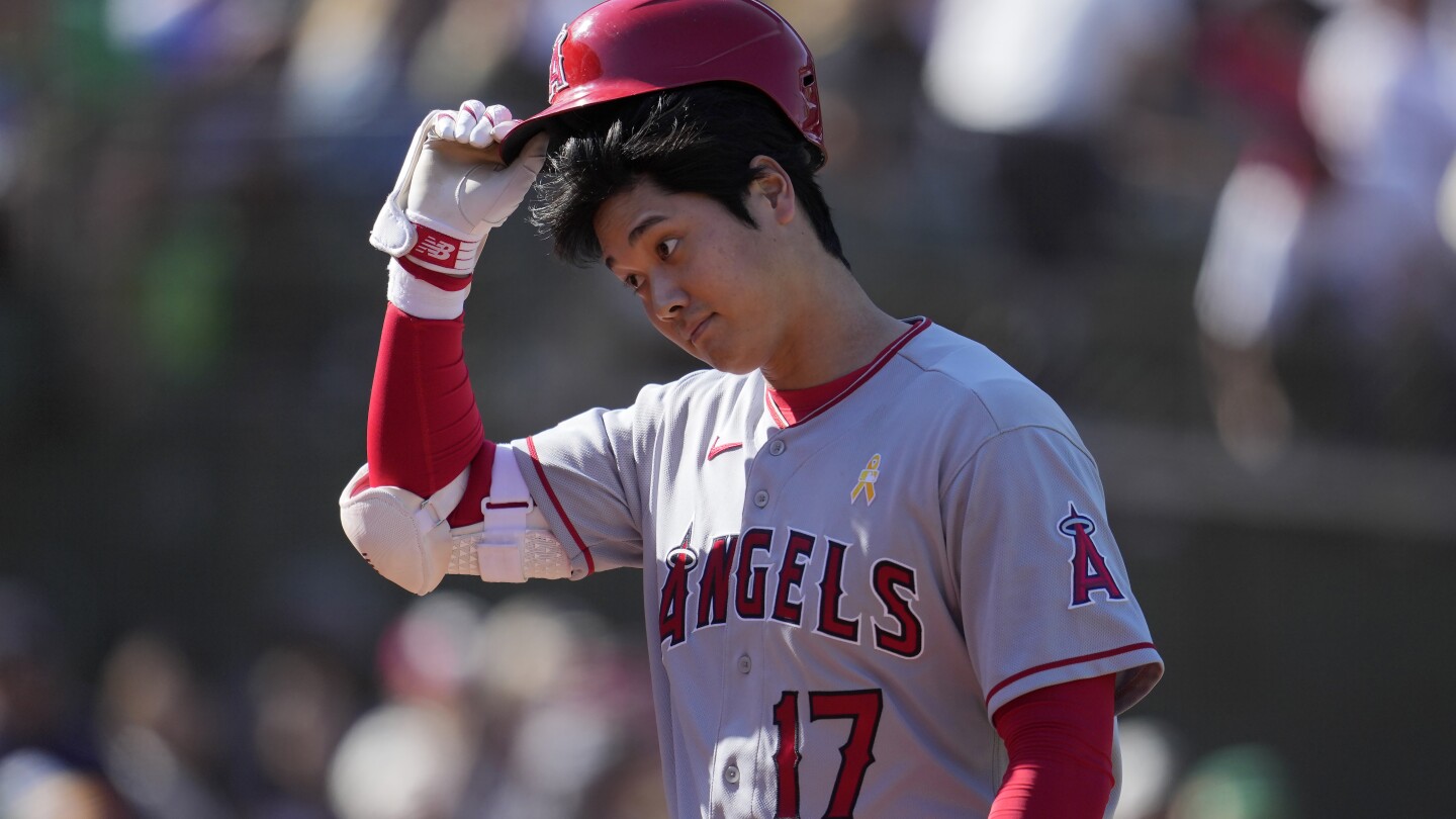 Shohei Ohtani's agent says the star plans to continue as a pitcher