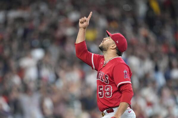 Angels avoid Astros sweep as Shohei Ohtani drives in tie-breaking