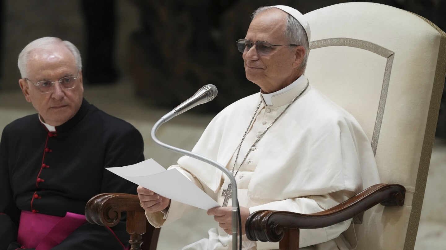 Pope Leo XIV urges release of imprisoned journalists, affirms gift of free speech and press