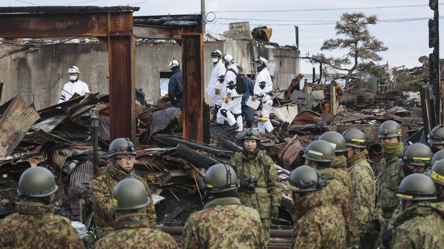 日本の新年の地震で213人が死亡 8つの避難所の保護の下で行われました