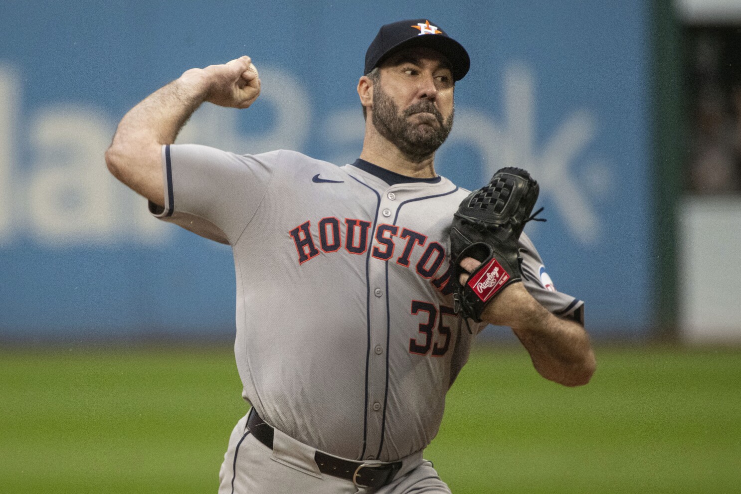 Justin Verlander eager to prove he can still pitch at highest level after  injury-plagued 2024 season | AP News