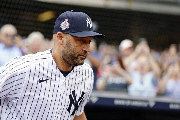 First jersey Derek Jeter ever wore as a Yankee sets record