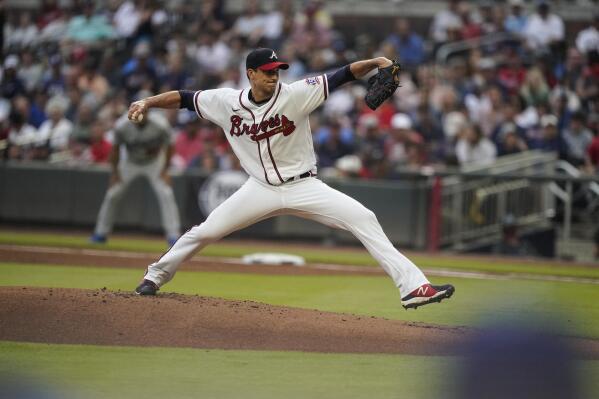 Albies Drives in Winning Run in 9th as Braves Beat Dodgers 4–3, Avoid Sweep