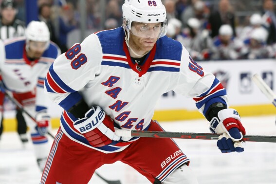 Patrick Kane dealt brutal injury update ahead of NHL free agency